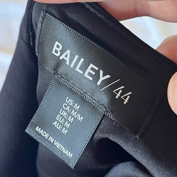 Bailey 44 Cropped Black Square-Neck Tank Top SIZE M - Picture 5 of 7